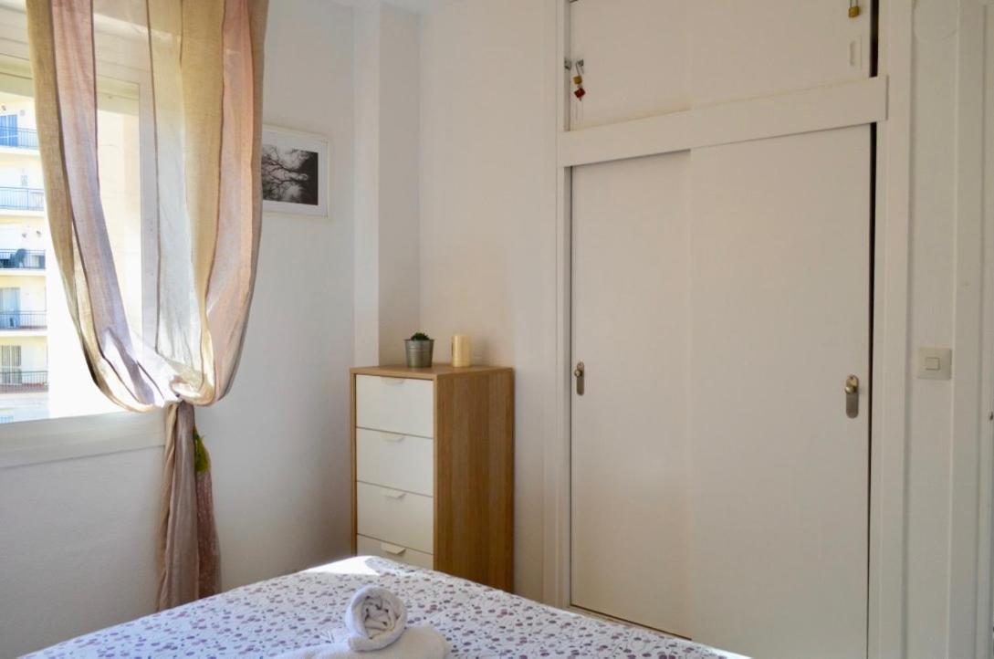 Carihuela Un Dormitorio Junto Al Mar Apartment Torremolinos Exterior photo